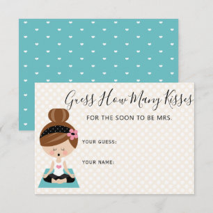 Tarjeta De Recepción Adivinen Cuántos Besos Brunette Yoga Bridal Shower