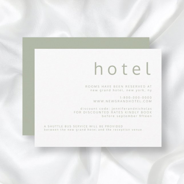 Tarjeta De Recepción Alojamiento moderno y Boda verde sabio (Front/Back Sage Green Typography Wedding Accommodations Enclosure Card)