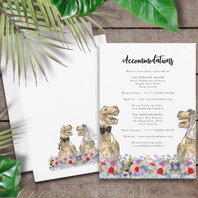 Tarjeta De Recepción Alojamiento para Bodas temáticos de Dinosaur (Fun Dinosaur wedding T-Rex bride and groom colorful wildflowers accommodations enclosure card)