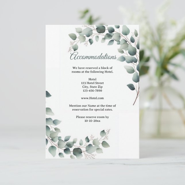 Tarjeta De Recepción Alojamiento Simple de Eucalipto para Bodas (Anverso de pie)