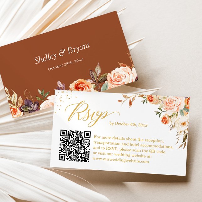 Tarjeta De Recepción Autumn Gold Floral Boda en línea RSVP Código QR (Use this QR code card for effortless RSVPs, ensuring guests can easily find wedding details online.)