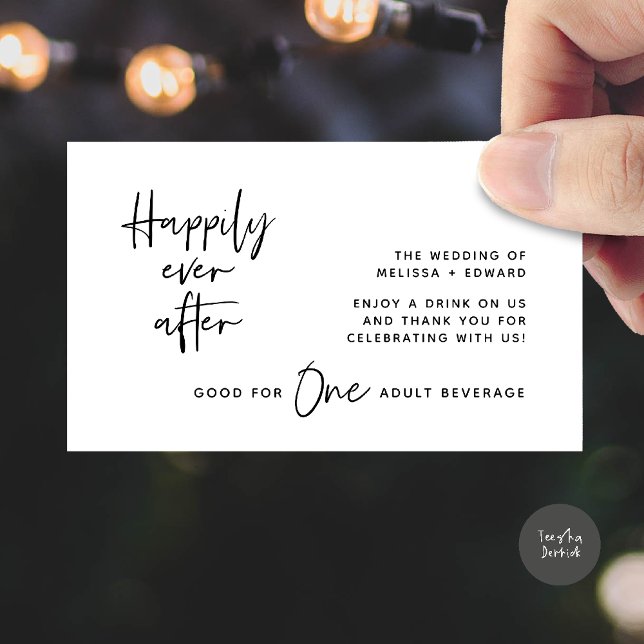 Tarjeta De Recepción Bebida Ticket Bebida para adultos feliz siempre de (Drink Ticket Adult Beverage Happily Ever After Modern Romantic Party Enclosure Card in White Black)