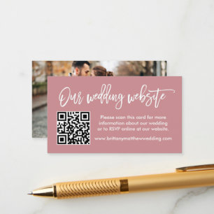 Tarjeta De Recepción Boda de guiones de pincel Sitio web QR Foto Rosa d
