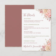 Boda de primavera elegante con rosas rosadas y mar