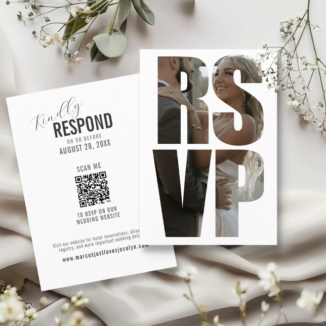 Tarjeta De Recepción Boda divertida RSVP Foto Palabras Código QR modern (Custom RSVP photo words kindly respond on wedding website scan QR code informal enclosure card )