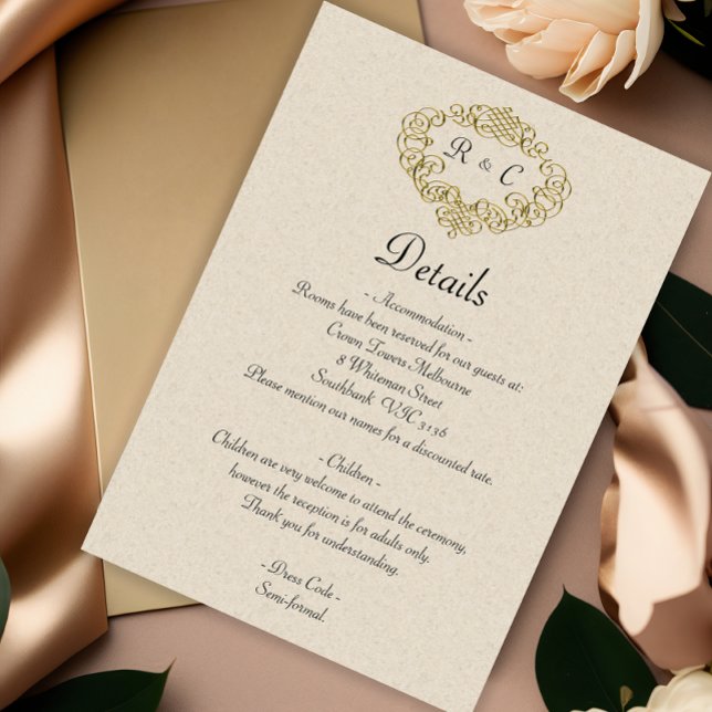 Tarjeta De Recepción Boda Escudo monogramado Beige y Gold Elegance (Subido por el creador)