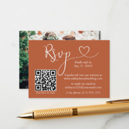 Tarjeta De Recepción Boda fotográfico caligráfico Terracotta QR RSVP