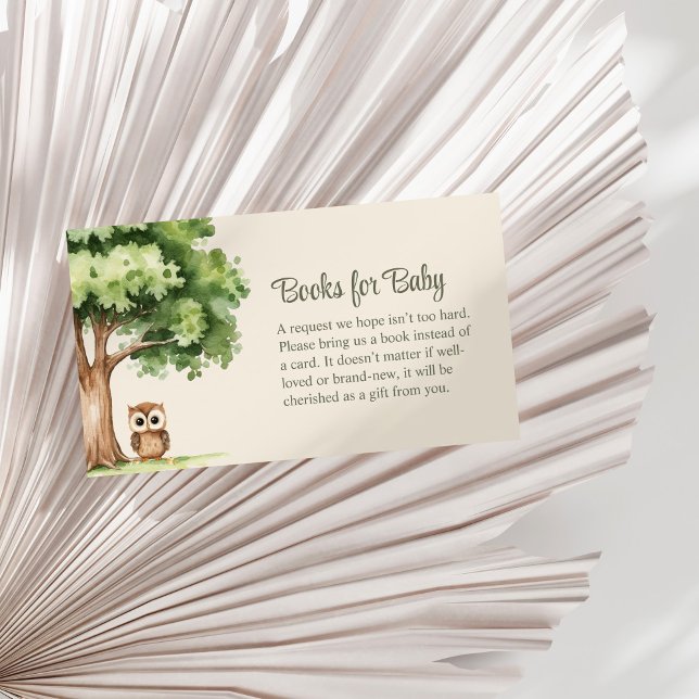Tarjeta De Recepción Boho Cute Woodland Animals Libros para Bebés (Boho Cute Woodland Animals Books for Baby Enclosure Card on a white palm leaf.)