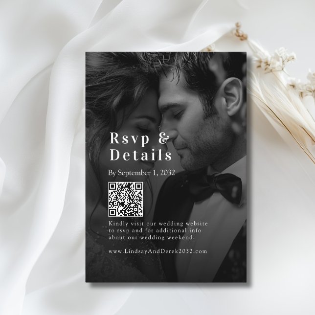 Tarjeta De Recepción Bold Trending B&W-Photo Wedding QR Code RSVP  (Bold Trending B&W-Photo Wedding QR Code RSVP Enclosure Card)