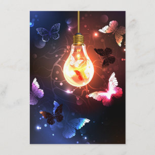 Tarjeta De Recepción Bombilla brillante con mariposas nocturnas