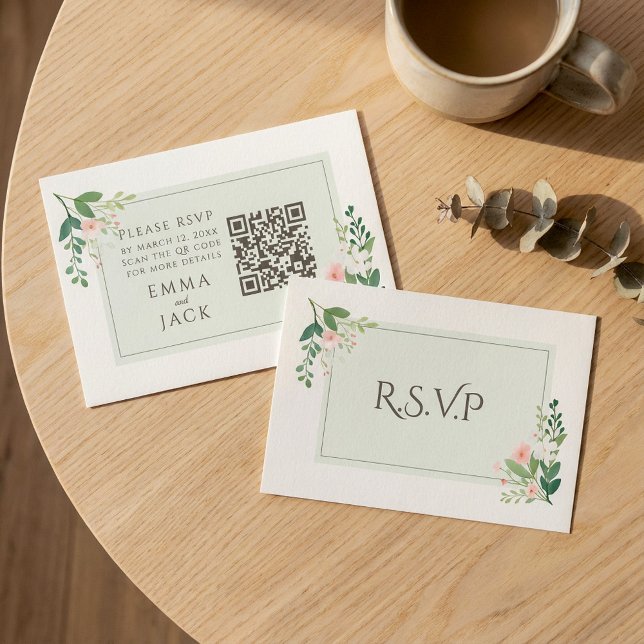 Tarjeta De Recepción Bonito Boda floral verde rosa RSVP Código QR (Pretty Pink green Floral Wedding RSVP QR Code Enclosure Card.)
