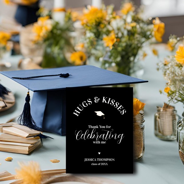 Tarjeta De Recepción Clase de 2025 Gracias Abrazos y besos (Class of 2025 Thank you Hugs & Kisses Graduation Enclosure Card)