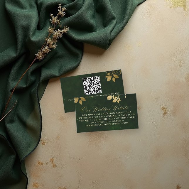 Tarjeta De Recepción Código QR del sitio web de la boda de follaje del  (enchanted forest wedding theme wedding website qr insert card gold foliage hunter green gold elegant)