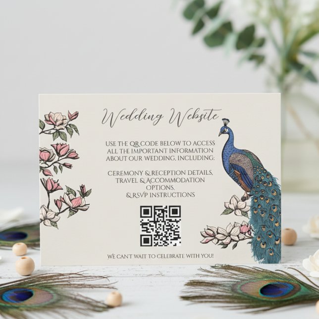 Tarjeta De Recepción Código QR en la página web rusa de marfil-pavo rea (Chic Ivory Floral Peacock Wedding Website Enclosure Cards. Elegant Bird, Magnolia Flowers, QR Code)