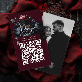Tarjeta De Recepción Código QR Red Oscuro Moody Peony Boda gótica RSVP