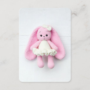 Tarjeta De Recepción Conejo de ganchillo rosa – Estética suave hecha a 