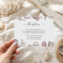 Tarjeta de recepción de la playa de conchas blanca