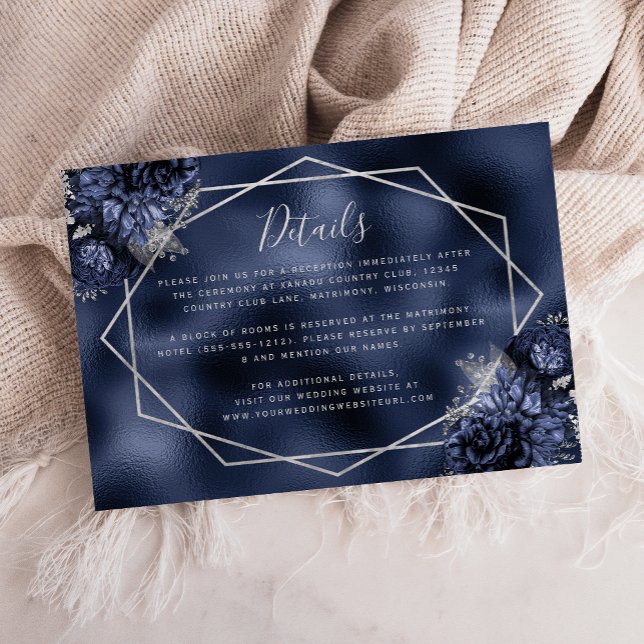 Tarjeta De Recepción Detalles de boda de flores plateadas geométricas a (Subido por el creador)