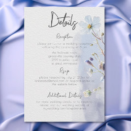 Tarjeta De Recepción Detalles de flores silvestres azules modernas Peri