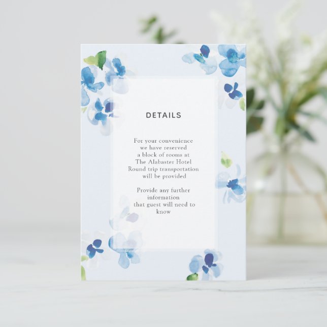 Tarjeta De Recepción Detalles de las flores azules y delgadas (Anverso de pie)