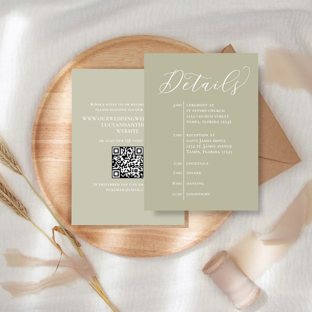 Tarjeta De Recepción Detalles del boda Código QR Escala de tiempo verde (Wedding details card with a sage green background and a scannable QR code. )