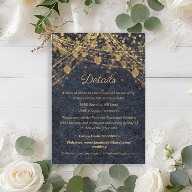 Tarjeta De Recepción Detalles del Boda del oro azul de la Moda rusa (Rustic chic navy blue and gold string lights wedding Details enclosure card)