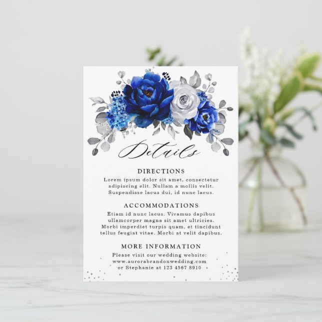 Tarjeta De Recepción Detalles florales de plata metálica azul real blan (Anverso de pie)