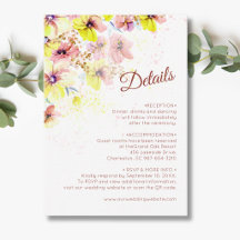 Detalles románticos florales de pensamiento pastel