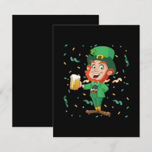 Tarjeta De Recepción Duende bebiendo cerveza día de San Patricio