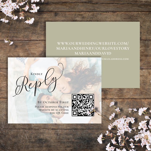 Tarjeta De Recepción Elegante caligrafía de código QR Foto RSVP (Wedding reply card with a sage green background and photo overlay template.)