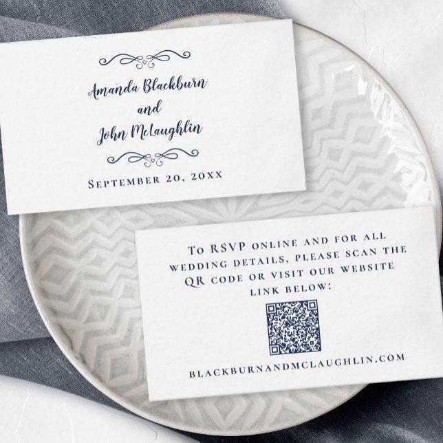 Tarjeta De Recepción Elegante sitio web de bodas RSVP Código QR Marina  (Elegant Wedding Website RSVP QR Code Navy Blue Enclosure Card)