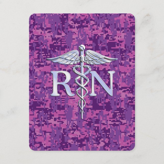 Tarjeta De Recepción Enfermera inscrita RN Caduceus en camo rosado (Anverso)