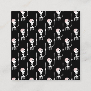 Tarjeta De Recepción esqueleto de Halloween con una espada