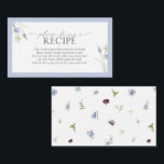 Tarjeta De Recepción Flor De Flor Azul Dusto Por Favor Trae Una Receta<br><div class="desc">Pensador, atemporal y suavemente poético —este prospecto de receta es una manera encantadora de invitar a los invitados a una tradición que se siente a la vez personal y perdurable. Enmarcado en un azul turbio y mutilado con delicadas flores silvestres en las esquinas, se funde maravillosamente en duchas con temática...</div>