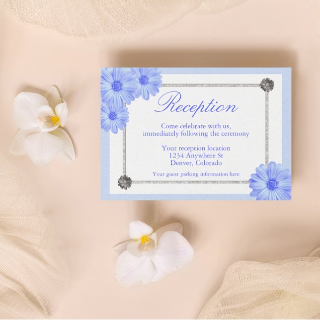 Tarjeta de recepción floral azul claro elegante de (Subido por el creador)