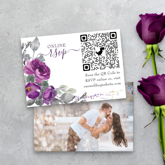 Tarjeta De Recepción Foto en línea RSVP QR Código Floral Boda púrpura (Purple Floral QR Code Online RSVP Card from my Plush Purple Wedding Collection )