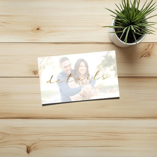 Tarjeta De Recepción Guión de efecto dorado, detalles de tu boda en fot (Wedding details enclosure card with a photo background and gold effect script on the front)