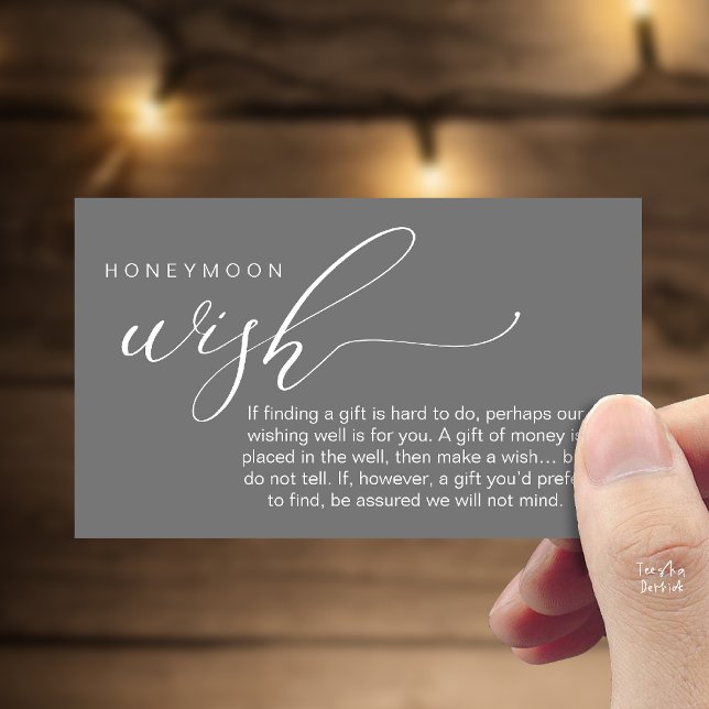 Tarjeta De Recepción Honeymoon Wish Wishing Well, Fund, A Note On Gifts (Honeymoon Fund Wishing Well, Wish, A Note On Gifts Enclosure Card in Dark Grey)