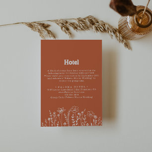Tarjeta De Recepción Hotel Minimal de Terracota Blanca con Flores Silve