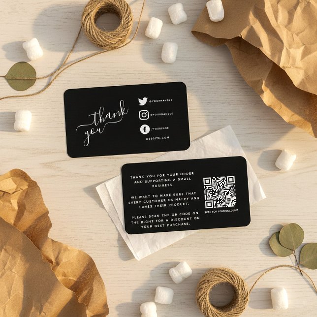 Tarjeta De Recepción Iconos de medios sociales blancos código qrcode gr (White social media icons qrcode thank you discount enclosure card.)