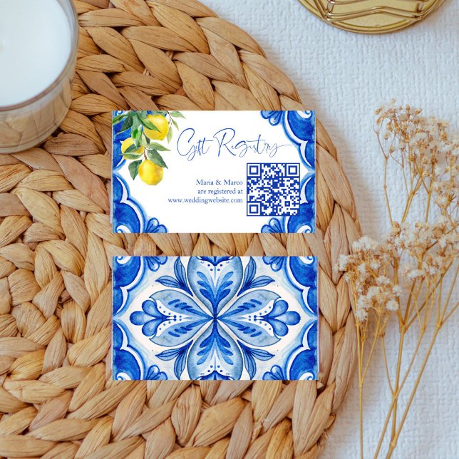 Tarjeta De Recepción Lemones de azulejos azules que son un registro de  (Blue tiles lemons that's amore Italian bridal shower qr gifts registry enclosure card)