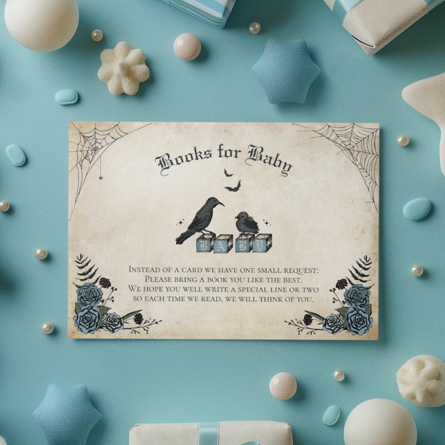 Tarjeta De Recepción Libros góticos de Baby Shower Black Raven para beb (Gothic Baby Shower Books For Baby Card. Black Raven, Blue Roses, Spiderwebs, Wooden Baby Blocks)