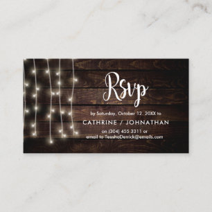 Tarjeta De Recepción Madera de granja rústica, luces de cadena, respues