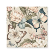 Mariposas y flores pastel