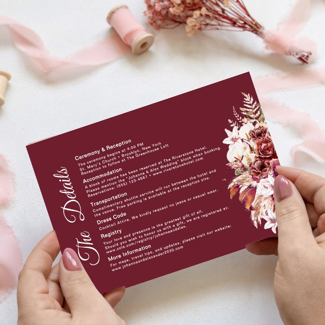 Tarjeta De Recepción Modern Burgundy Floral Wedding Details  (Subido por el creador)