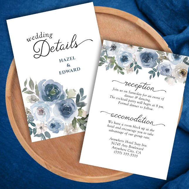 Tarjeta De Recepción Moderno Boda elegante de flores azules y turbias (Modern Elegant Dusty Blue Floral Wedding Enclosure Card)