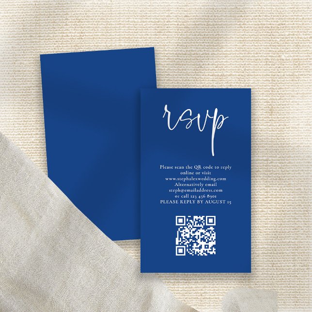 Tarjeta De Recepción Moderno Guión Blanco Azul QR Boda de código RSVP (Front and back view)