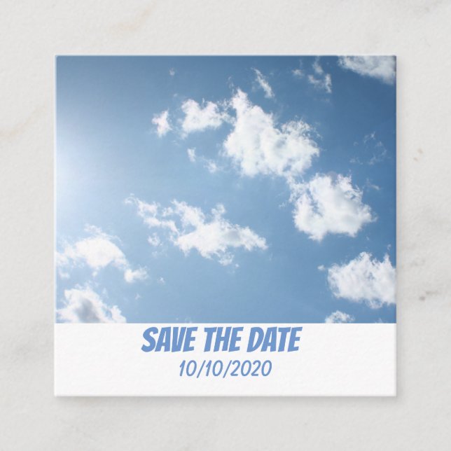 Tarjeta De Recepción Nube y cielo azul claro GUARDAR LA FECHA (Anverso)