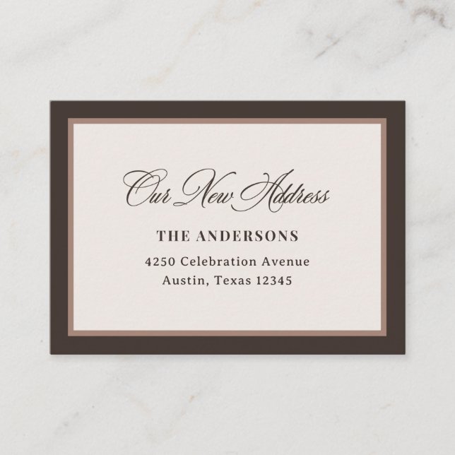 Tarjeta De Recepción Nueva dirección Insert Chic Marrón Neutral Caligra (Anverso)