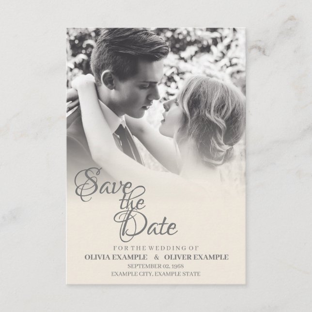 Tarjeta De Recepción Pareja de bodas de besos en monocromo (Anverso)
